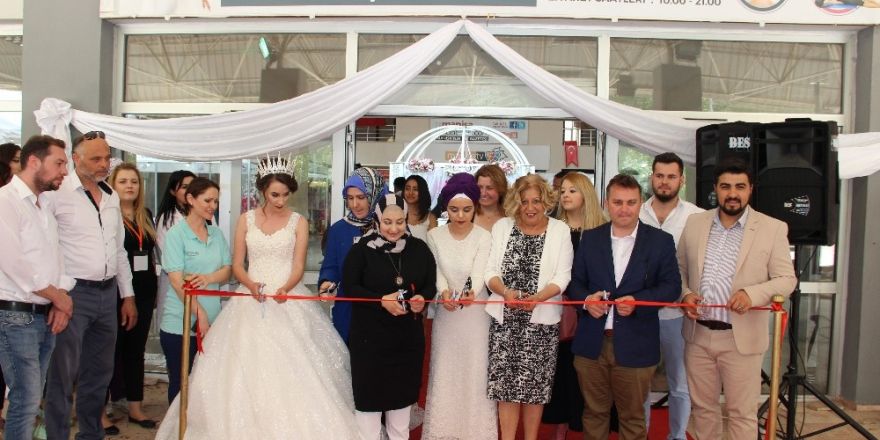 Gelinlikte yeni trend prenses modelleri
