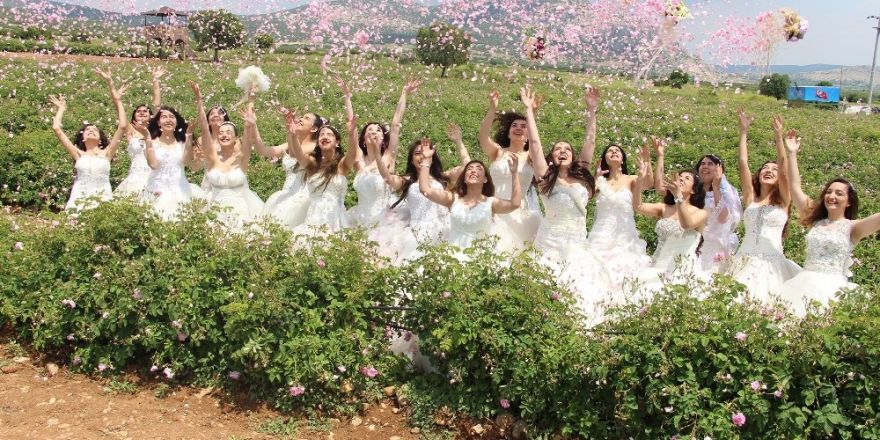 Isparta’da Gül Festivali coşkusu