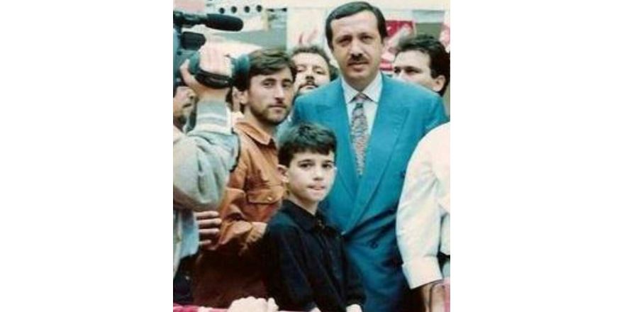 Aday adayından 23 yıl sonra aynı poz