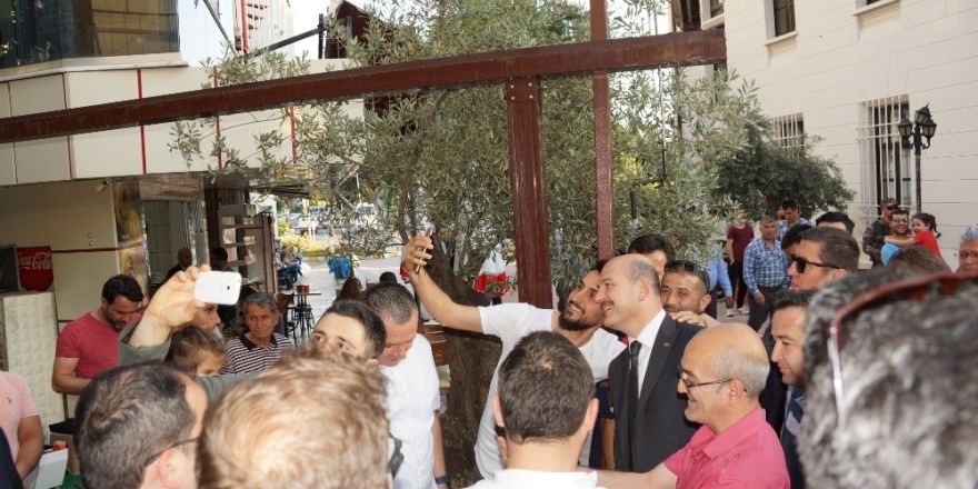 Bakan Soylu’ya Aydınlılar yoğun ilgi gösterdi
