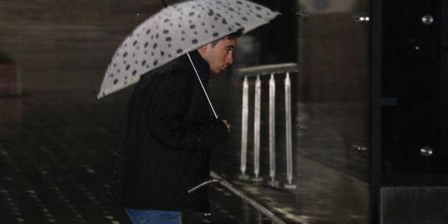 İstanbul’da yağmur etkili oluyor