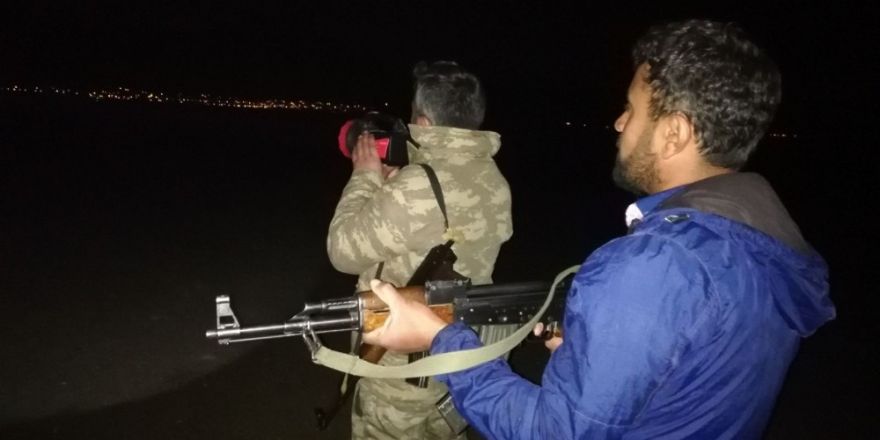Jandarmanın 7/24 saat balık nöbeti
