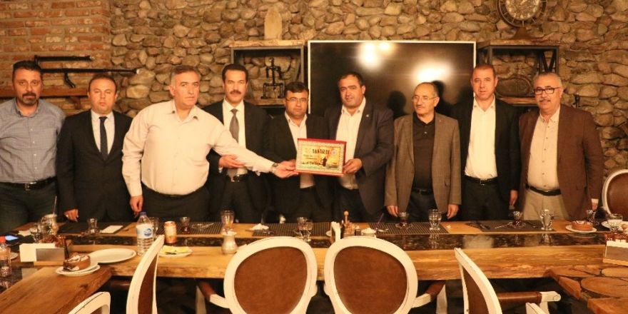 Tayini çıkan tarım müdürüne veda programı