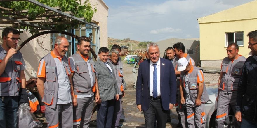 İncesu Belediye Başkanı Karayol’dan belediye personeline teşekkür