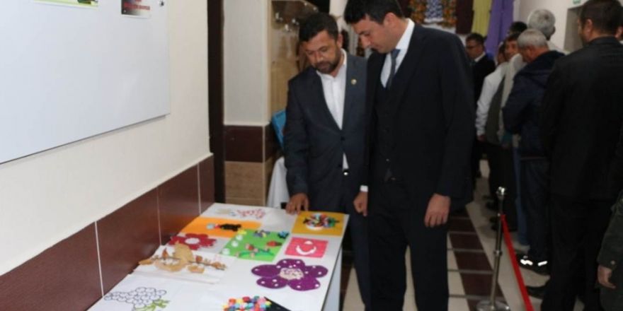 Pazarlar’da karma sergisi