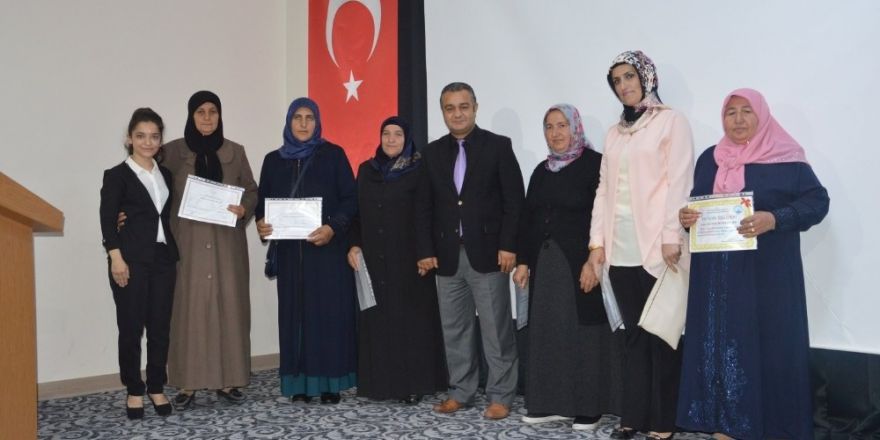 Kursiyerlerin okuma yazma heyecanı
