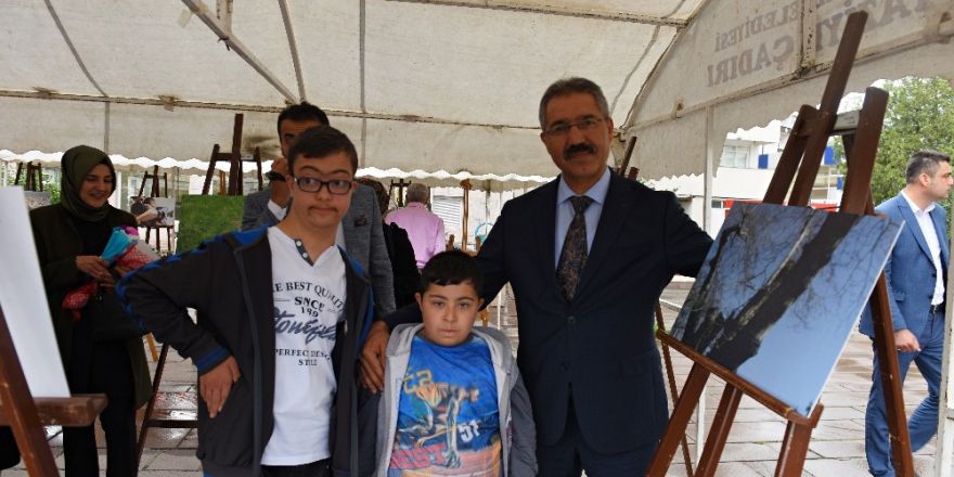 Engelliler Haftası ve Anneler Günü Birlikte Kutlandı