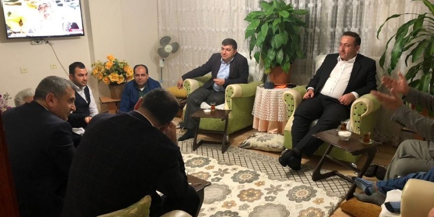 "Bir kahvenin 40 yıl hatırı var" dedi 728 evi ziyaret etti