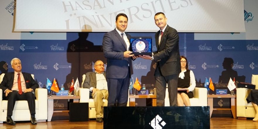 HKÜ’de Afet Farkındalığı ve Duyarlılığı sempozyumu