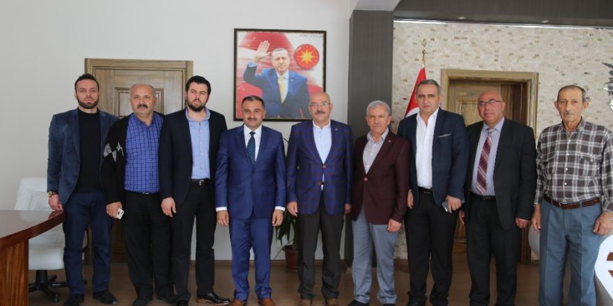 Milletvekili aday adayı Özden Başkan Cabbar’ı ziyaret etti