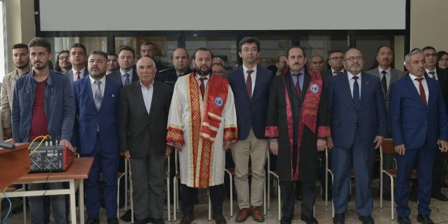Ermenek Meslek Yüksek Okulunda mezuniyet coşkusu