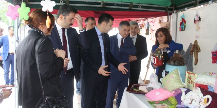 Tokat’ta engelleri aşan ’Engelsiz Sergi’