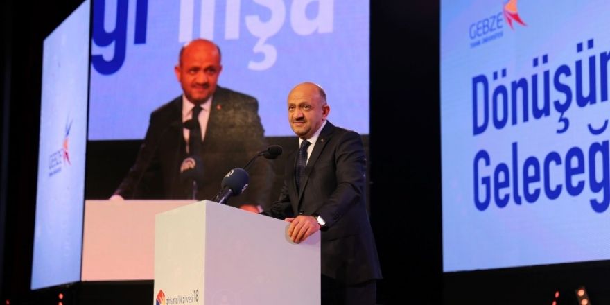 Girişimcilik Zirvesi, geleceğin girişimcilerine yön verdi