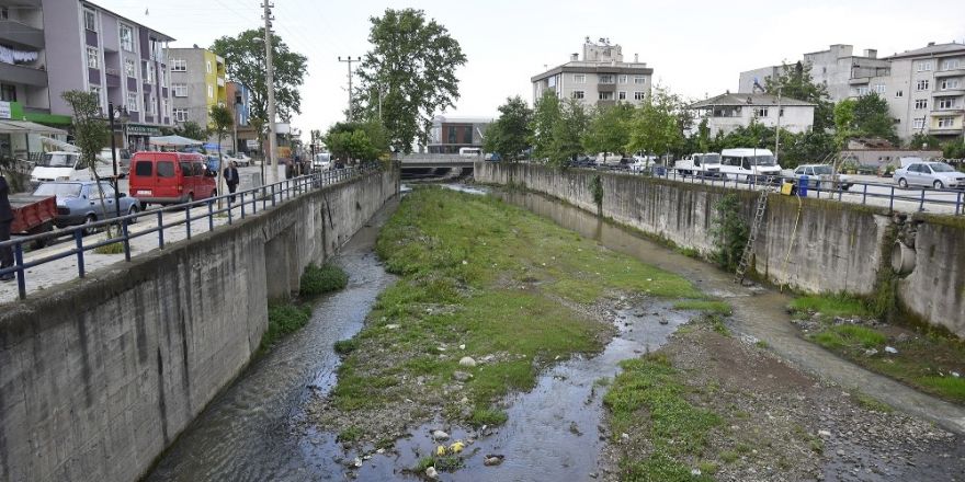 Tekkeköy’deki dereler ıslah ediliyor