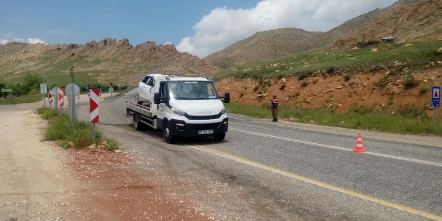 Hasankeyf’te otomobil takla attı: 1’i ağır 4 yaralı