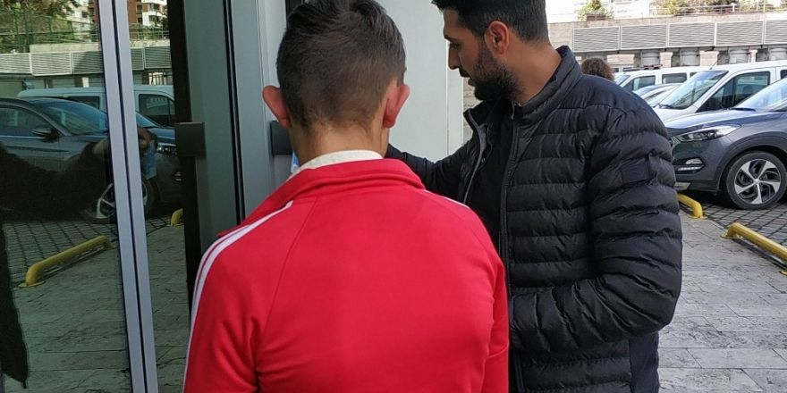 16 yaşındaki çocuk uyuşturucu ticaretinden tutuklandı