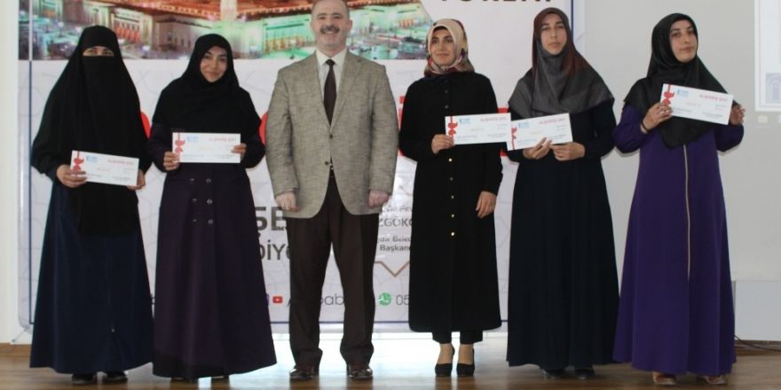 Van’da ’Siyer-i Nebi ve Deneme Sınavı’ ödül töreni