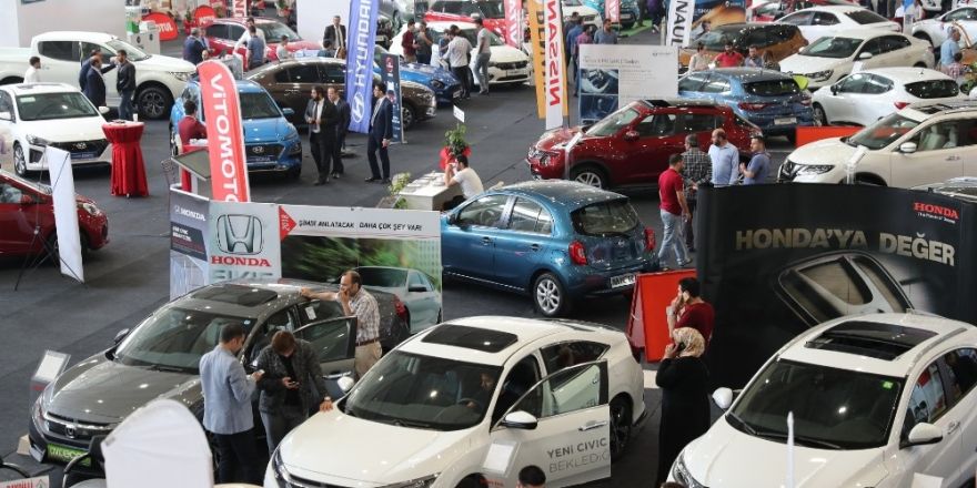 Fuar merkezi ilk defa iki fuara birden ev sahipliği yapıyor