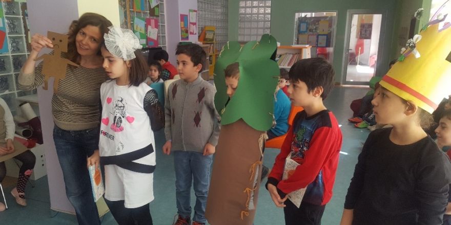 İlkokul öğrencilerinin koleksiyon sergisi göz doldurdu