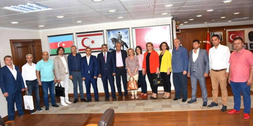 MHP İlçe Teşkilatı Başkan Alıcık’ı ziyaret etti
