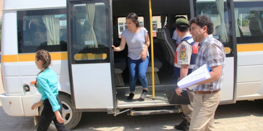 Jandarmadan öğrencilere uygulamalı trafik eğitimi