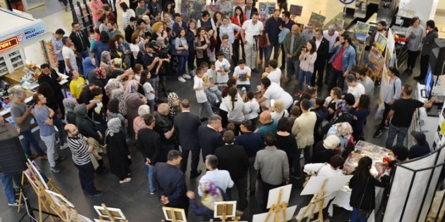 Biga ’İçimden geldiği gibi’ resim sergisi açıldı