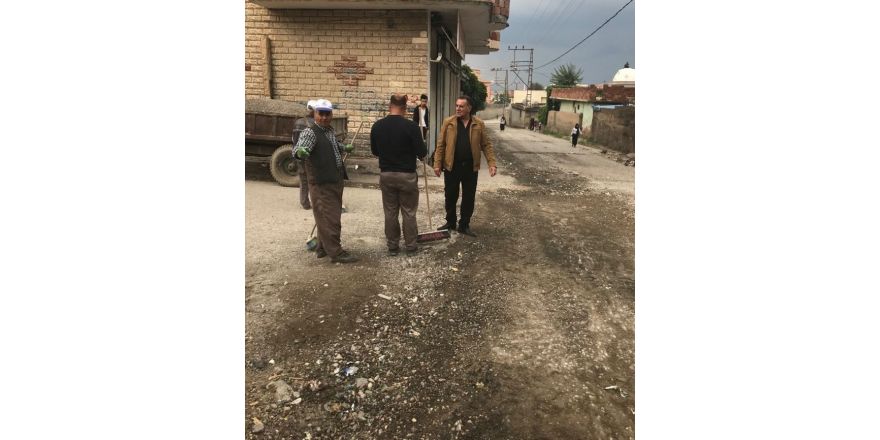 Silopi’de bozuk yollar onarılıyor