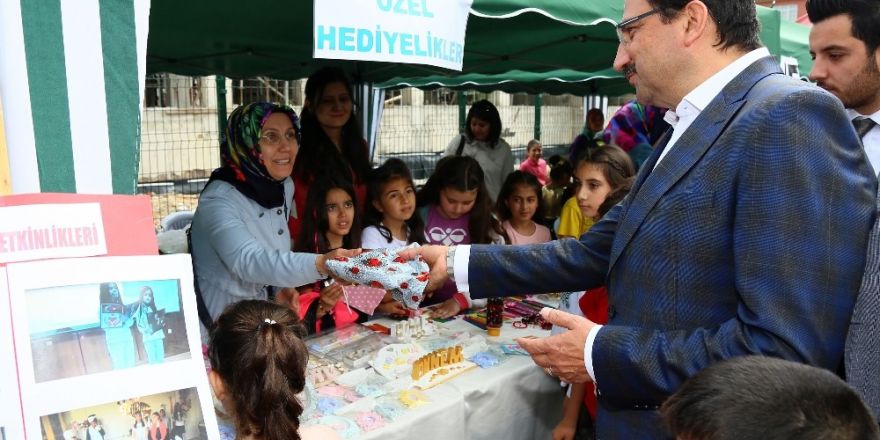 Başkan Ak’tan okul ziyaretleri