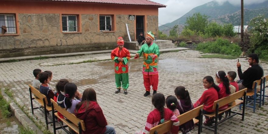 Bitlis’te ‘Tiyatrosuz Çocuk Kalmasın’ projesi