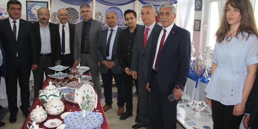 El emeği göz nuru çalışmalarını sergilediler