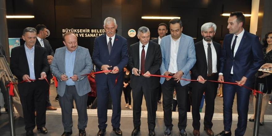 Kayseri’de Kadir Has Orta Okulu yıl sonu şenliği, yapıldı