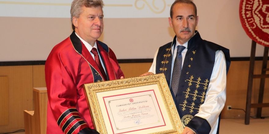 Makedonya Cumhurbaşkanı Ivanov’a Fahri Bilim Doktorluğu unvanı