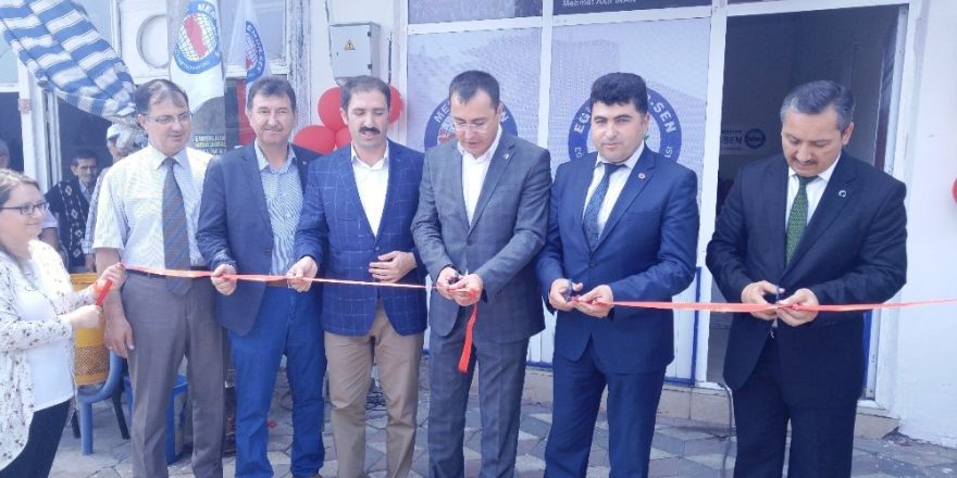 Öner: “Çözüm üretmek için ter akıtıyoruz”