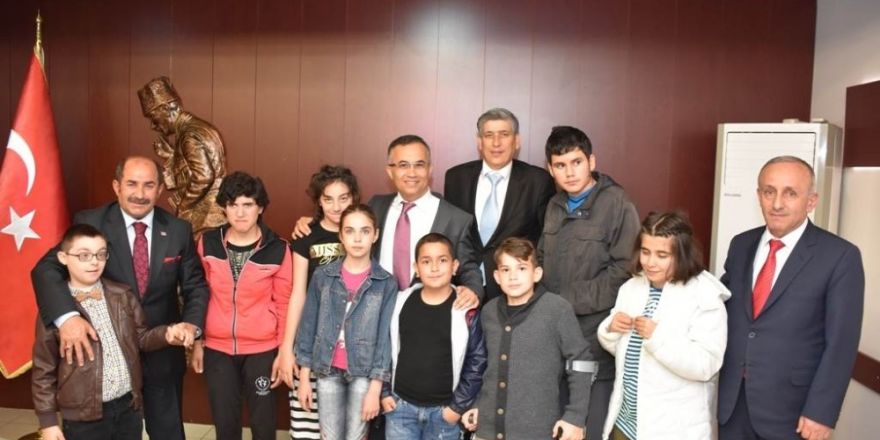 Vali Çeber "Herkes engelli adayıdır"