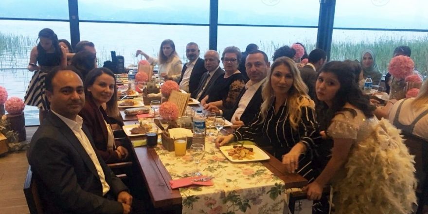 Miniklerin mezuniyet coşkusu