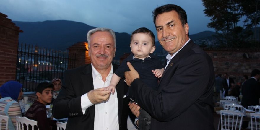 Osmangazi Belediye Meclisi iftarda buluştu