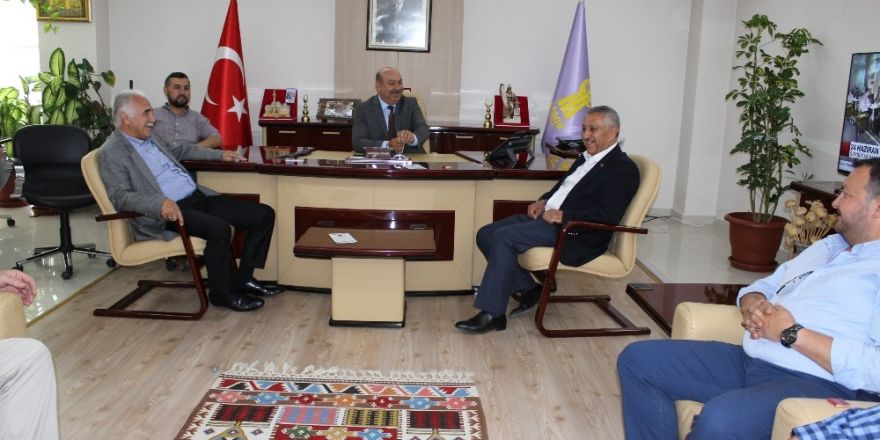 AK Parti adayı Zeybek’ten ESOB’a ziyaret