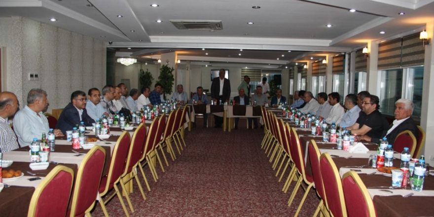 ATSO meclis üyeleri iftar yemeğinde bir araya geldi