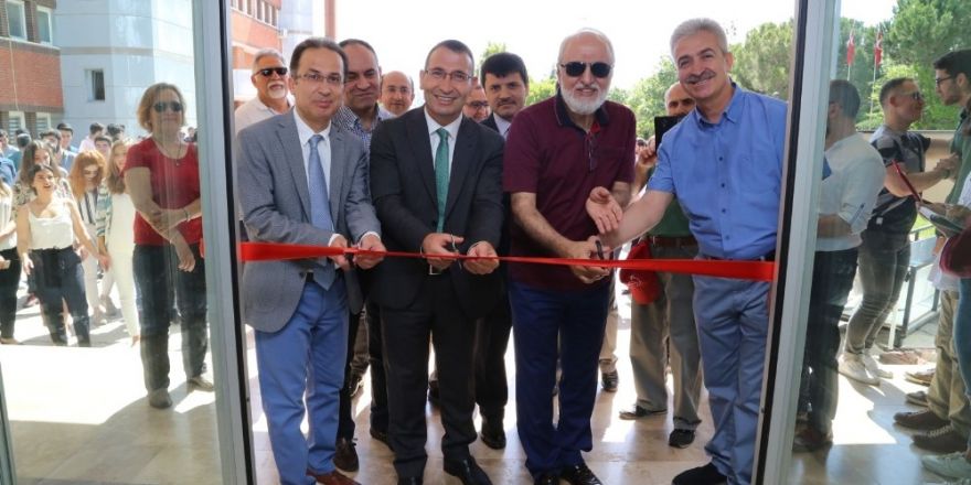 Isparta’ya yeni kurulan üniversiteden ilk sergi