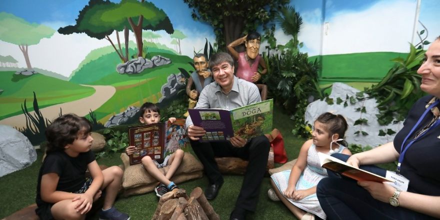 Türkiye’ye model olacak Kitap ve Oyuncak Kütüphanesi hizmete açıldı