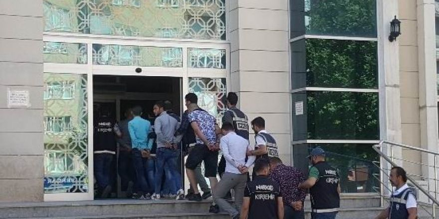 Kırşehir’de uyuşturucu şüphelisi 6 kişi tutuklandı