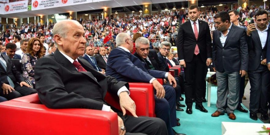 Devlet Bahçeli’ye coşkulu karşılama