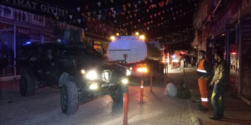 Van’da korkutan yangın
