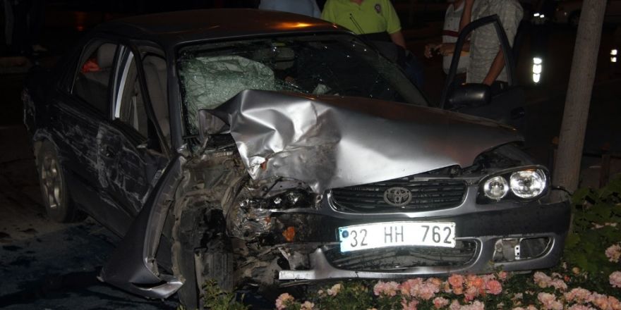 Isparta'da feci kaza