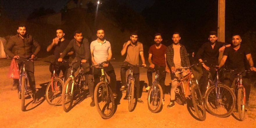 Şemdinli de iftardan sonra bisiklet gezintisi
