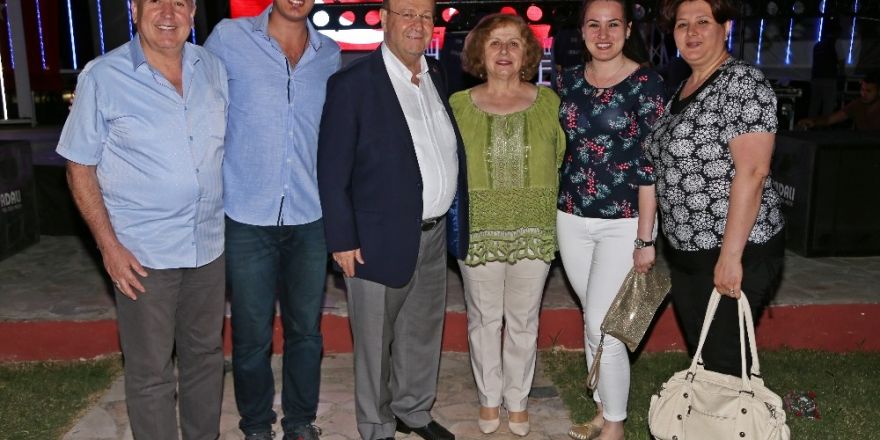 Efeler ailesi iftarda buluştu