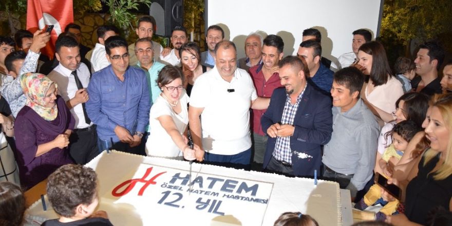Hatem ailesi, hastanenin 12. kuruluş yıl dönümünde iftarda buluştu