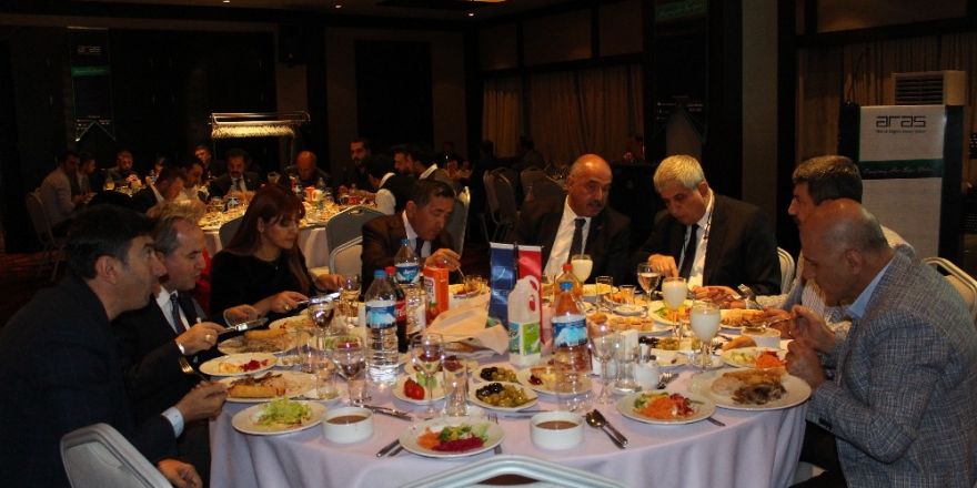 Aras Edaş’tan iftar yemeği