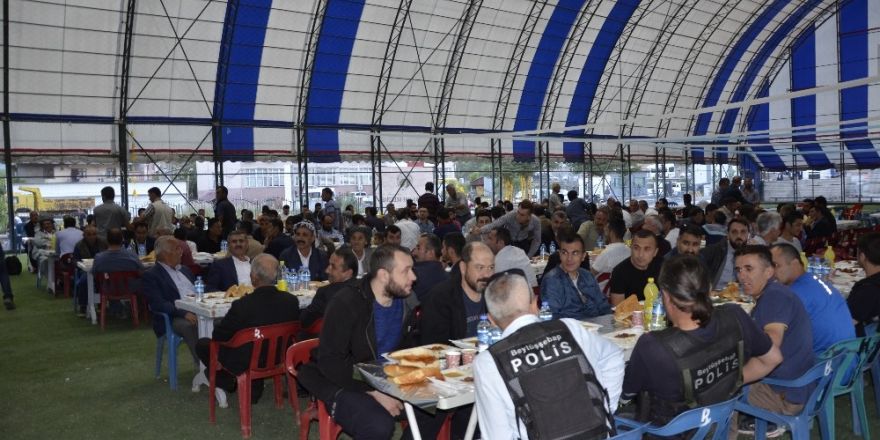 Beytüşşebap’ta şehit yakınları ve gazilere iftar