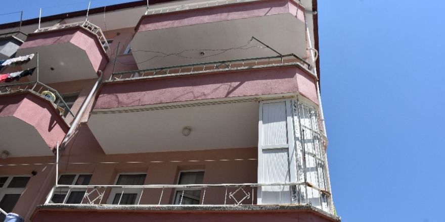 4. kattan düşen 4 yaşındaki çocuğu çamaşır ipleri kurtardı